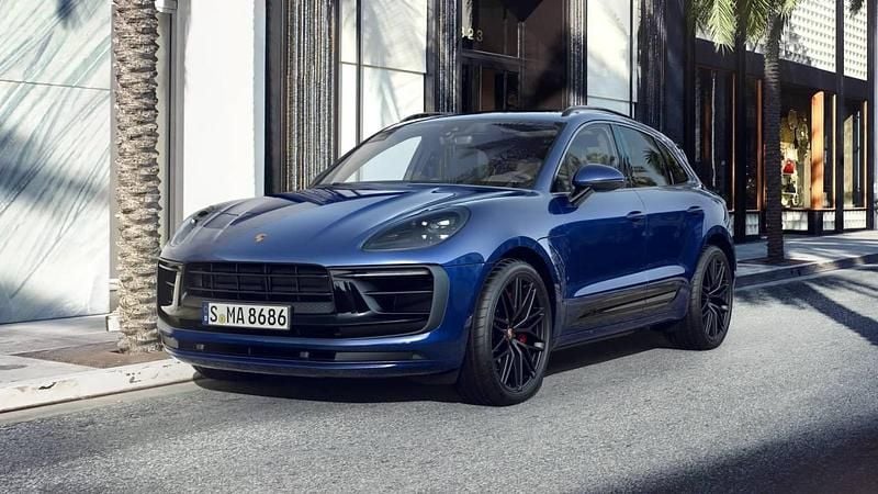 Blue Used 2022 Porsche Macan GTS SUV | £65,900 (Fair price) - Image 1/4