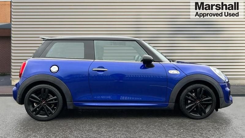 Gebraucht Mini Cooper S Comfort 192 PS (141 kW) 2019 Blau Kleinwagen