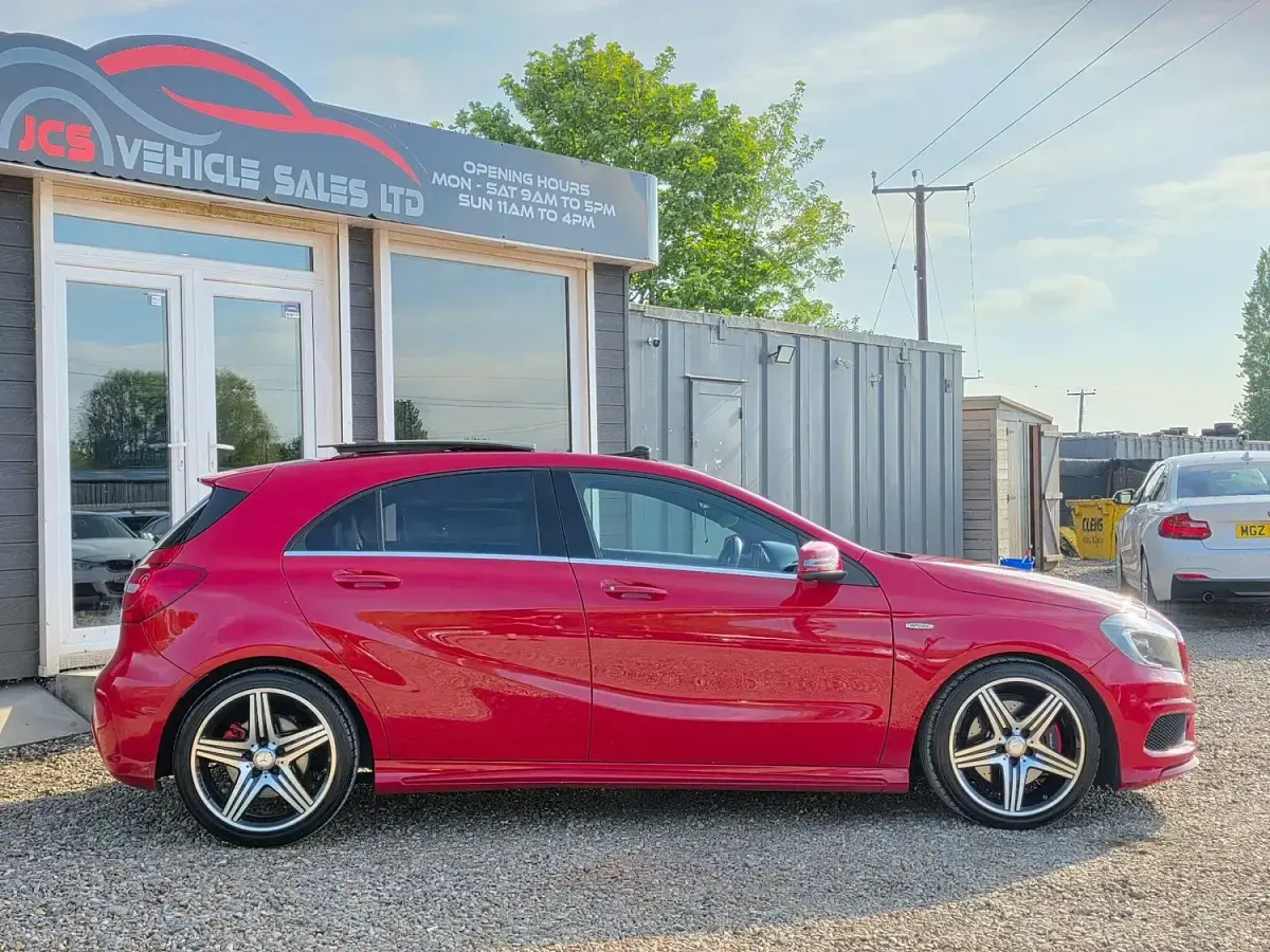 Used Mercedes A250 AMG 211 HP (155 kW) 2015 Red Hatchback