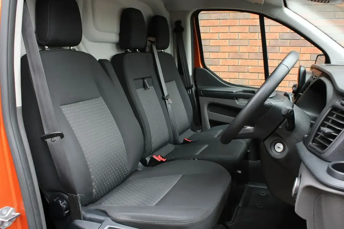 Used Ford Transit Custom Trend 130 HP (95 kW) 2019 Orange Van