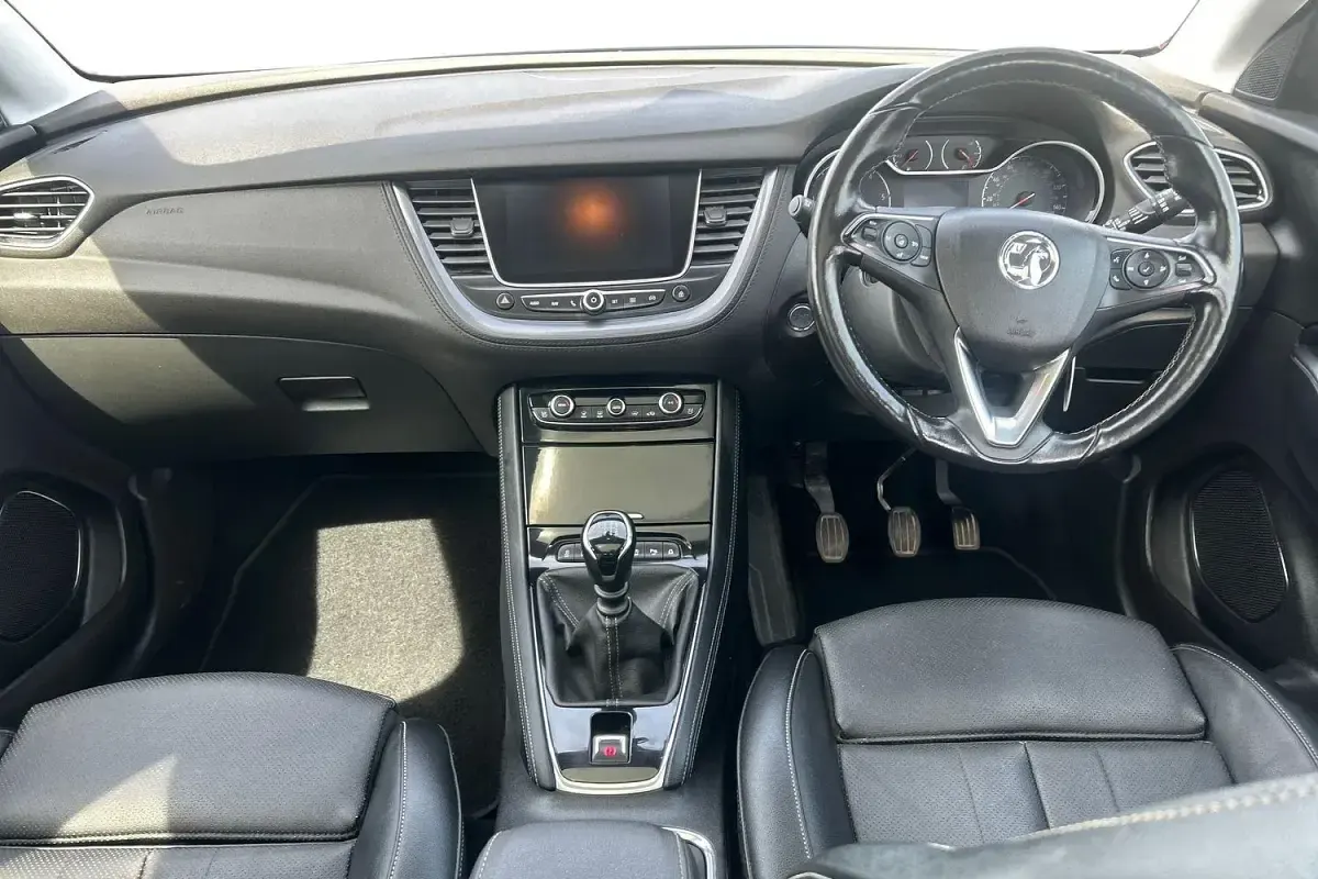 Second-hand Vauxhall Grandland X Elite 130 CP (95 kW) 2018 Albastru SUV