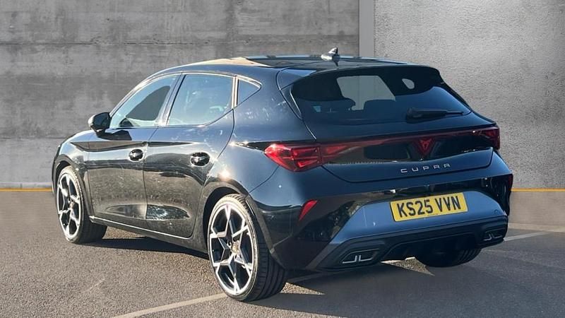 Used Cupra Leon 150 HP (110 kW) 2025 Midnight black