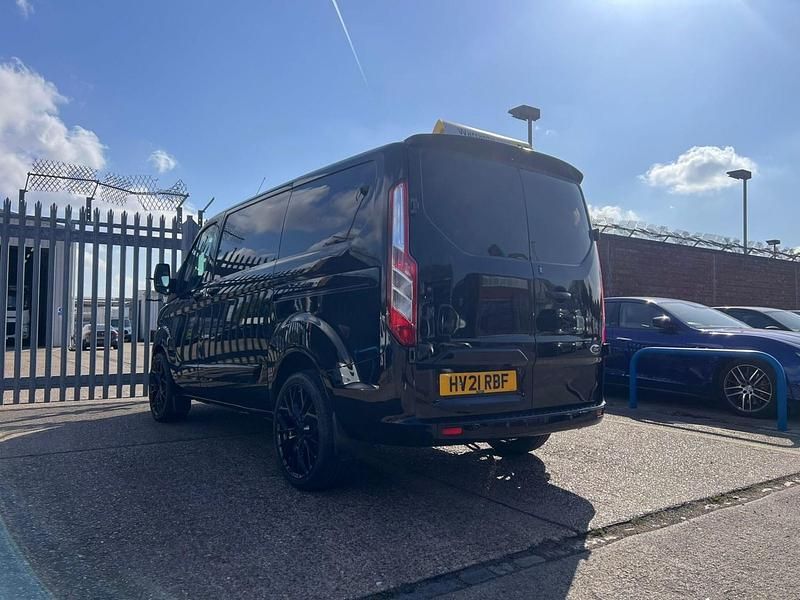 Used Ford Transit Custom Limited 130 HP (95 kW) 2021 Black Van