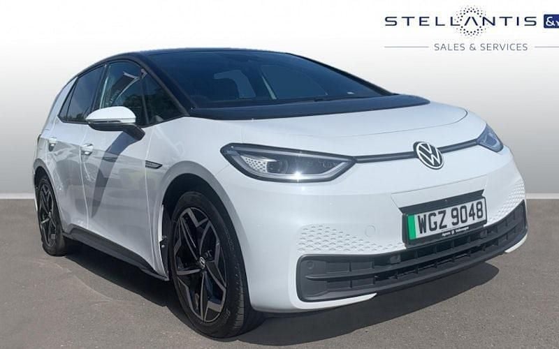 White Used 2022 VW ID.3 Pro Hatchback | £18,371 (Expensive) - Image 1/4