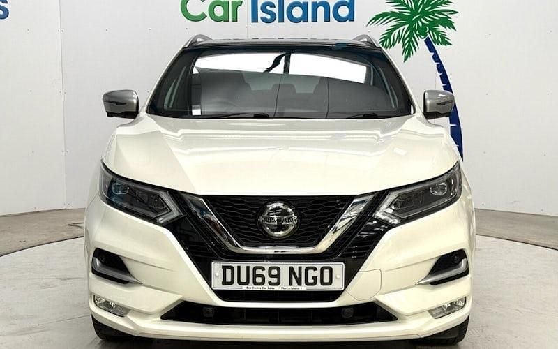 Used Nissan Qashqai S 160 HP (117 kW) 2019 White SUV