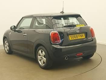 Used Mini Cooper Classic 136 HP (100 kW) 2019 Black Hatchback