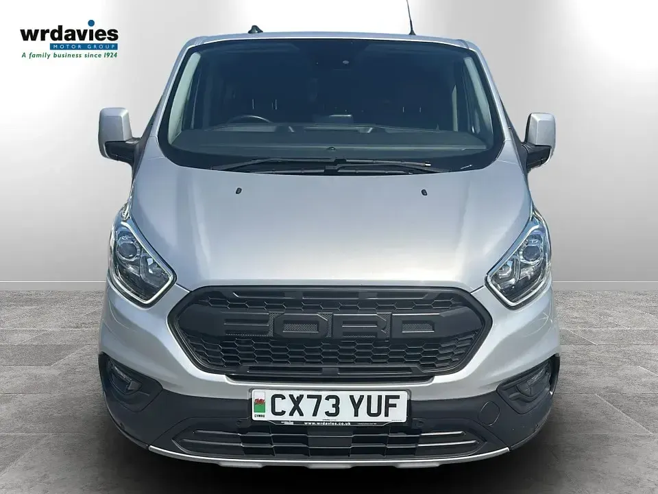 Used Ford Transit Custom 130 HP (95 kW) 2023 Moondust silver Van