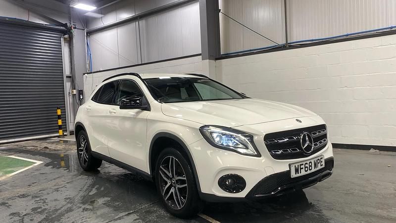 White Used 2018 Mercedes GLA180 Urban SUV | £14,498 (Fair price) - Image 1/4