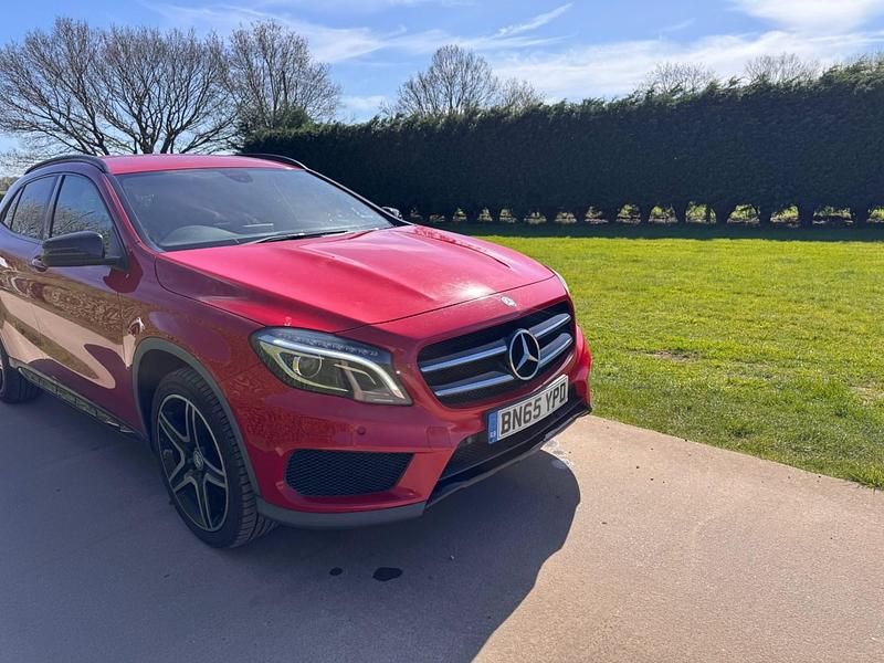 Used Mercedes GLA220 AMG line 170 HP (125 kW) 2015 Red SUV