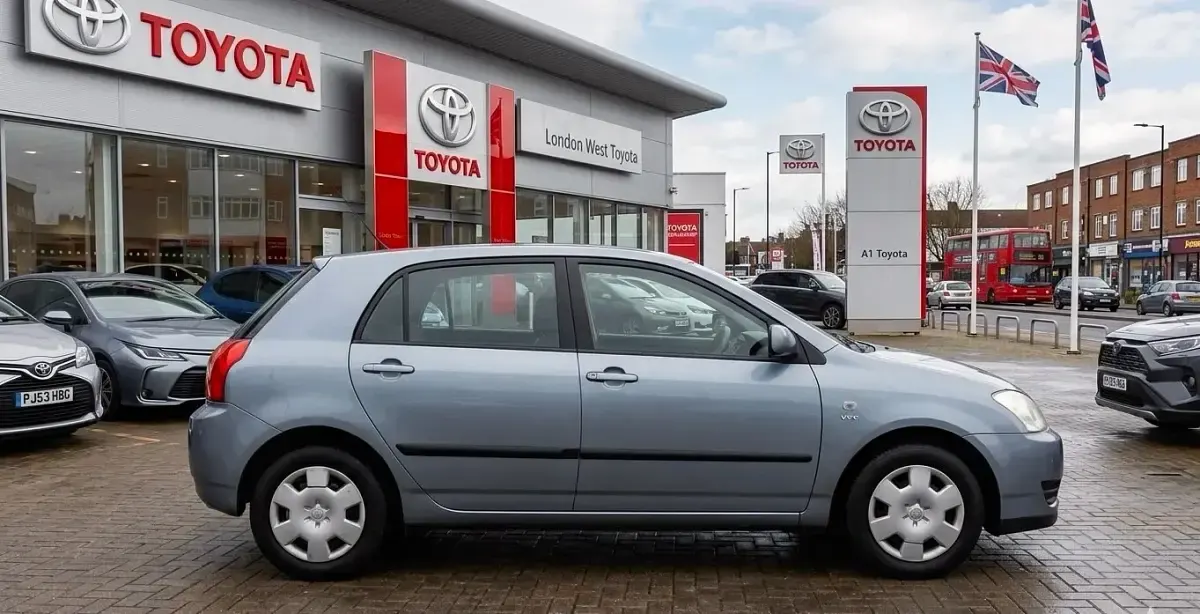 Used Toyota Corolla T2 97 HP (71 kW) 2003 Grey Hatchback