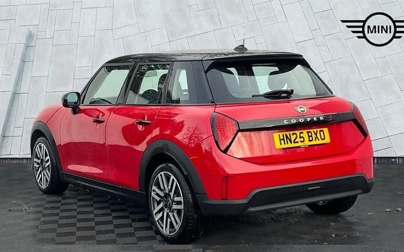 Used Mini Cooper Classic 204 HP (150 kW) 2025 Hatchback