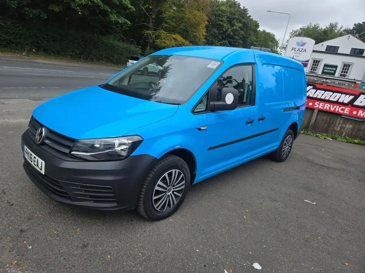 Used VW Caddy Maxi Startline 102 HP (75 kW) 2016 Blue MPV