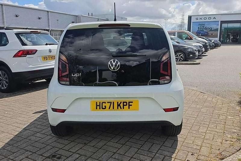 Usado VW up! Black Edition 65 HP (47 kW) 2022 Branco Citadino