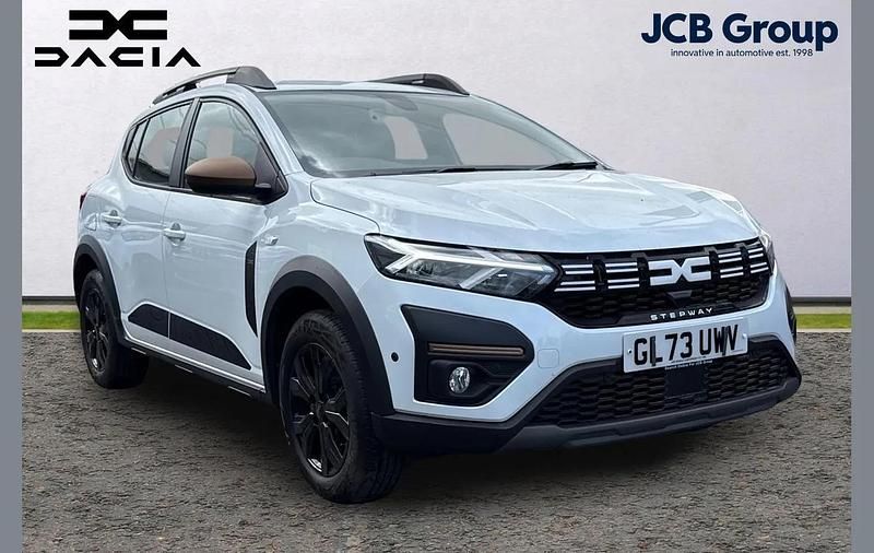 Used Dacia Sandero Extreme 90 HP (66 kW) 2023 White SUV