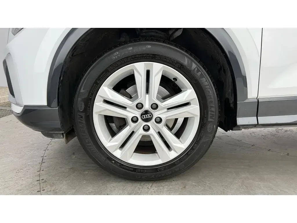 Used Audi Q2 Sport 110 HP (80 kW) 2022 White SUV