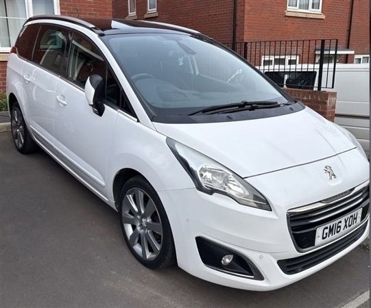 White Used 2016 Peugeot 5008 Allure MPV | £8,363 (Fair price) - Image 1/1