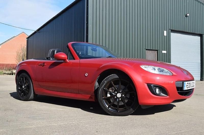 Used Mazda MX5 126 HP (92 kW) 2011 Red Cabriolet
