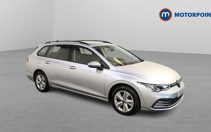 Used VW Golf VIII Life 131 HP (96 kW) 2023 Silver Estate
