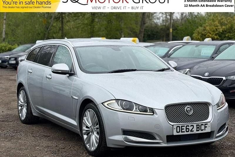 Used Jaguar XF Sportbrake Portfolio 200 HP (147 kW) 2012 Silver Estate