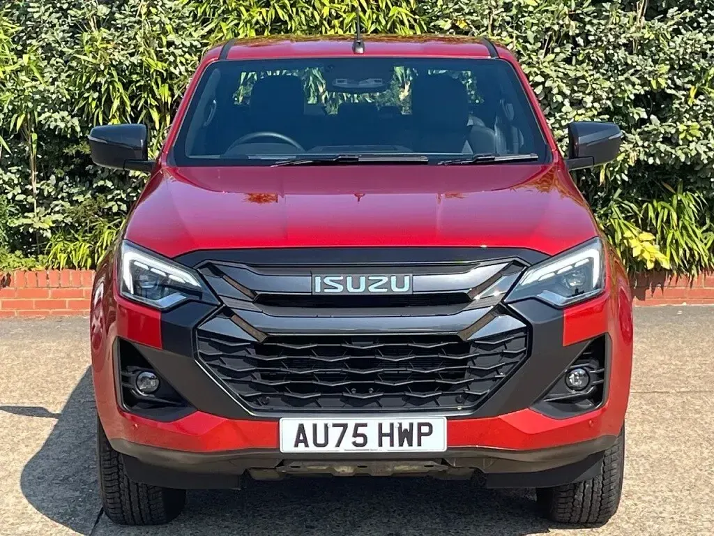 New Isuzu D-Max 2025 Orange Pickup
