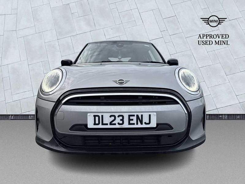 Used Mini Cooper Classic 134 HP (98 kW) 2023 Silver Hatchback