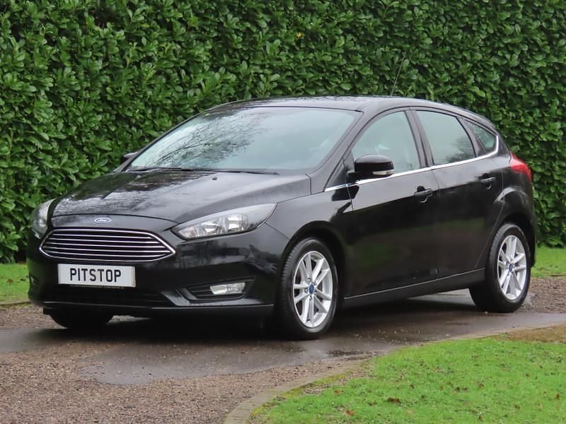 Used Ford Focus Zetec 2016 Black Hatchback