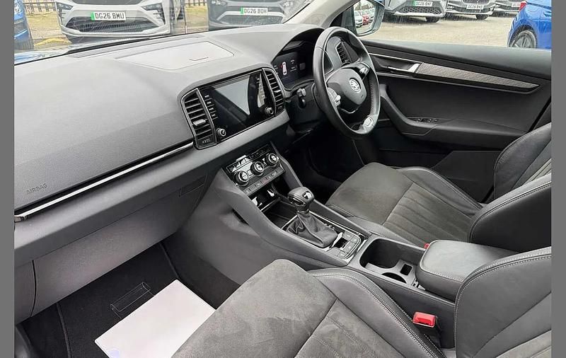 Used Skoda Karoq SE L 147 HP (108 kW) 2023 Graphite grey metallic SUV