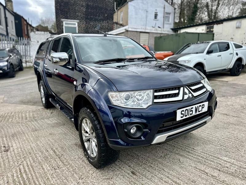 Used Mitsubishi L200 2015 Blue Pickup