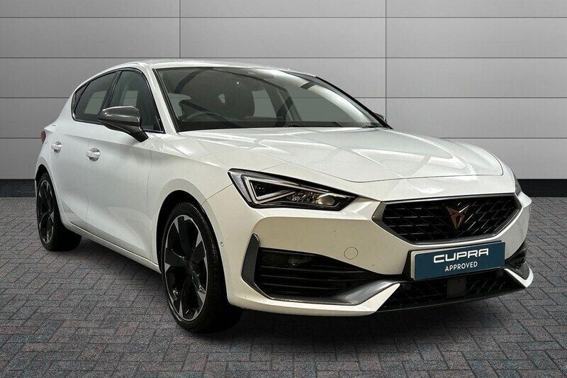 White Used 2022 Cupra Leon Hatchback | £19,750 (Fair price) - Image 1/4