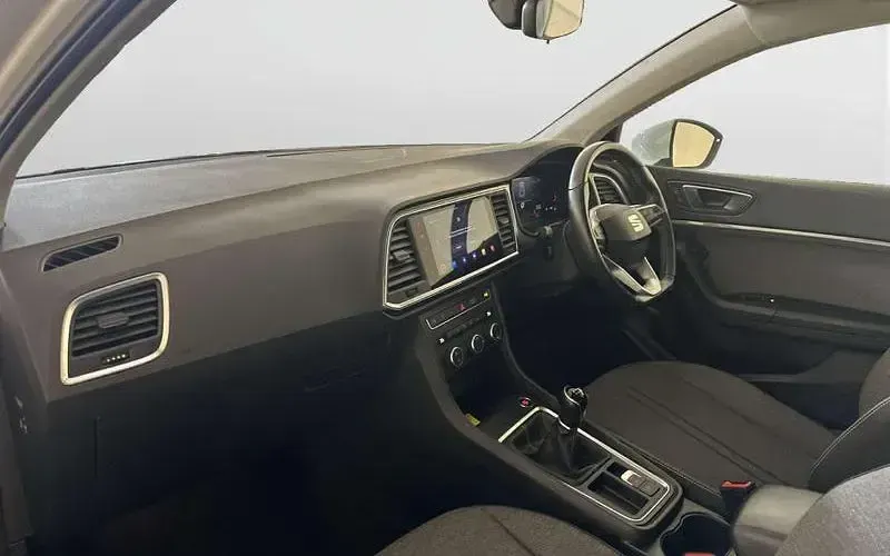 Used Seat Ateca SE Technology 110 HP (80 kW) 2023 White SUV