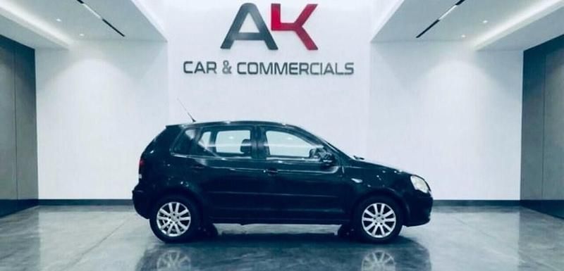 Begagnad VW Polo S 65 HK (47 kW) 2007 Svart Halvkombi