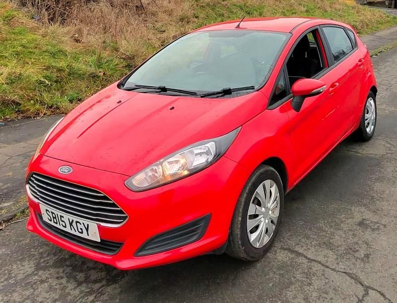 Used Ford Fiesta Style 2015 Red Hatchback