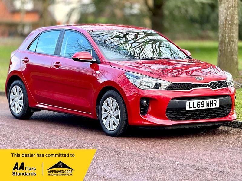 Red Used 2019 Kia Rio 2 Hatchback | £5,700 (Fair price) - Image 1/4