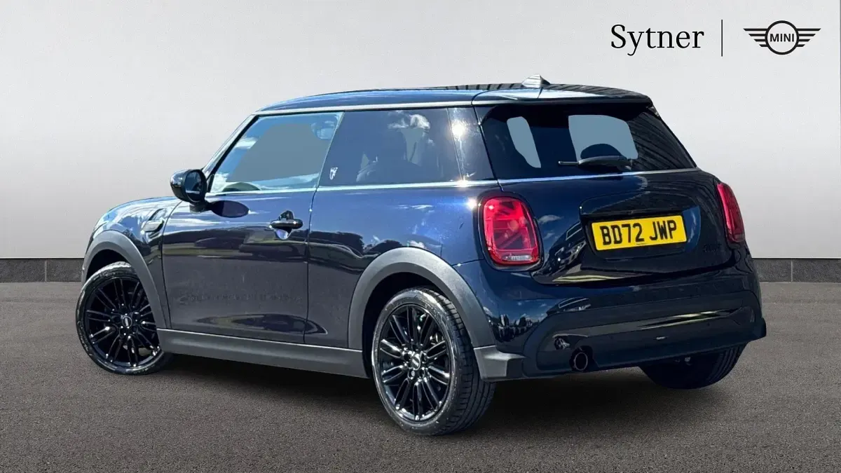 Used Mini Cooper Exclusive 134 HP (98 kW) 2022 Black Hatchback
