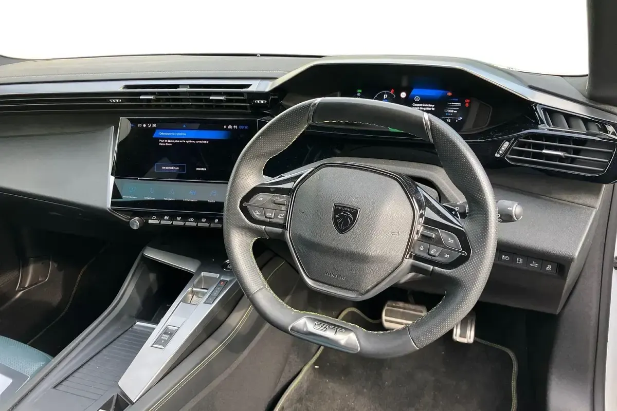 Second-hand Peugeot 308 Premium 2022 Alb Break