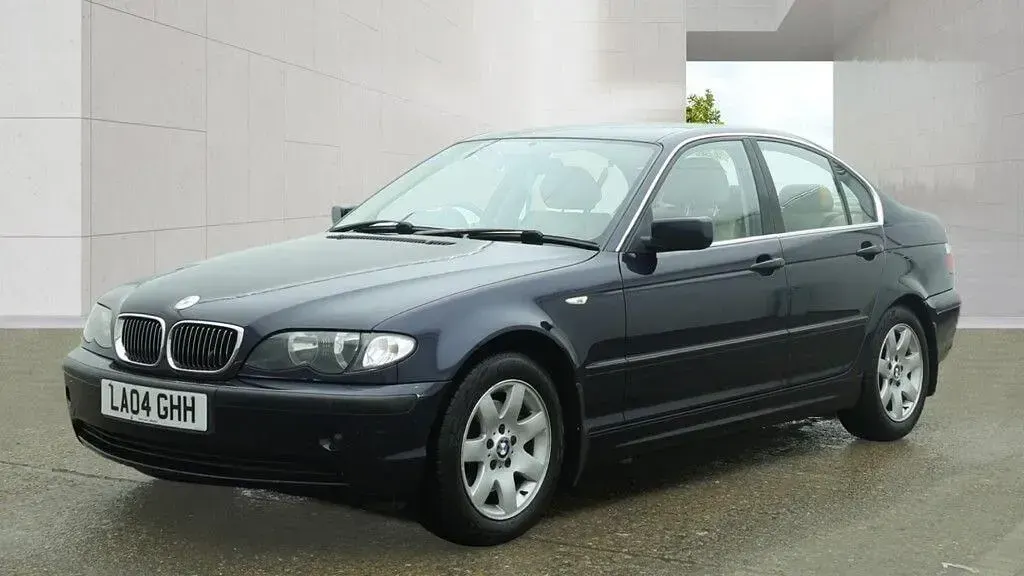 Used BMW 325 2004 Blue Sedan