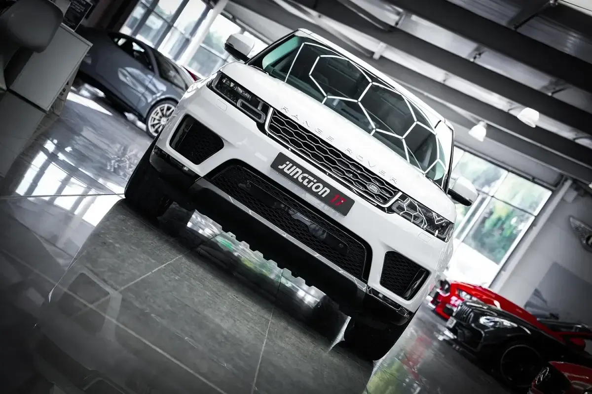 Used Land Rover Range Rover Sport HSE 404 HP (297 kW) 2020 White SUV