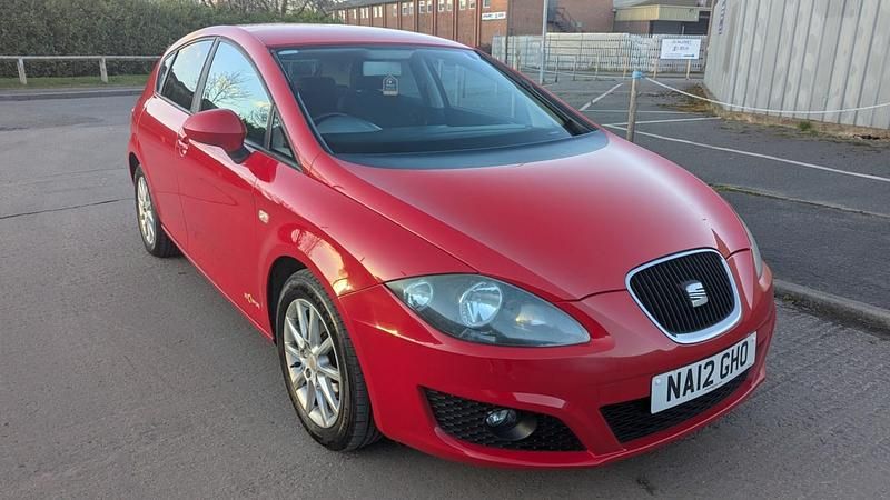 Red Used 2012 Seat Leon Copa Hatchback | £2,499 (Good price) - Image 1/4
