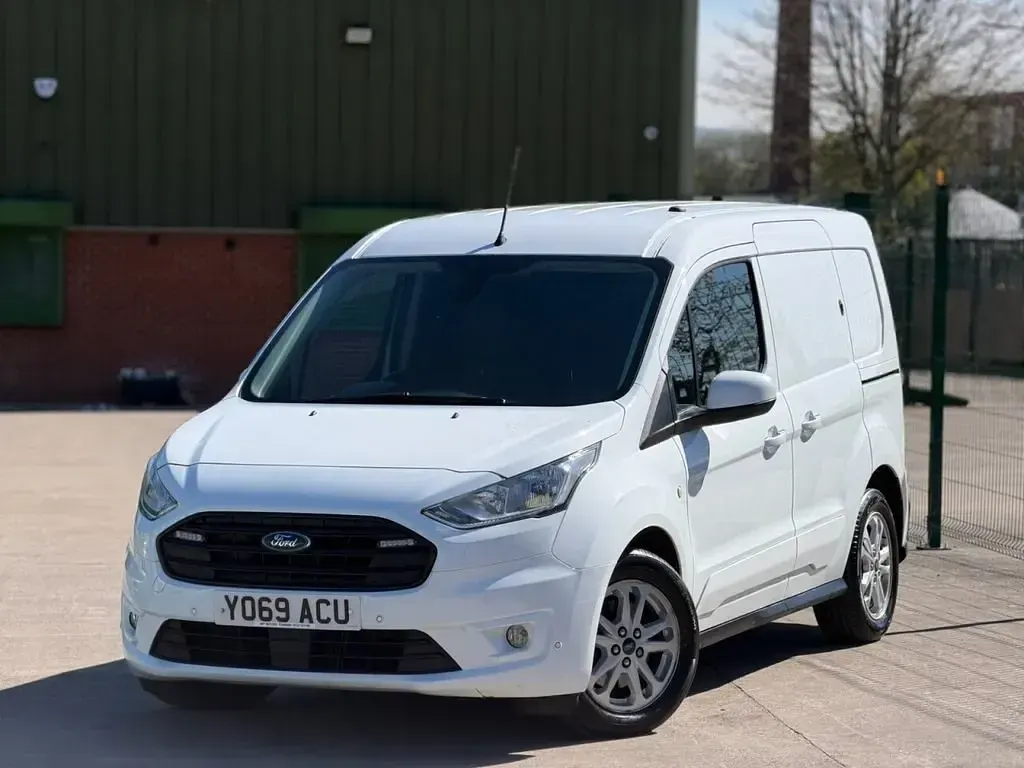 Begagnad Ford Transit Connect Limited 120 HK (88 kW) 2020 Vit Minibuss