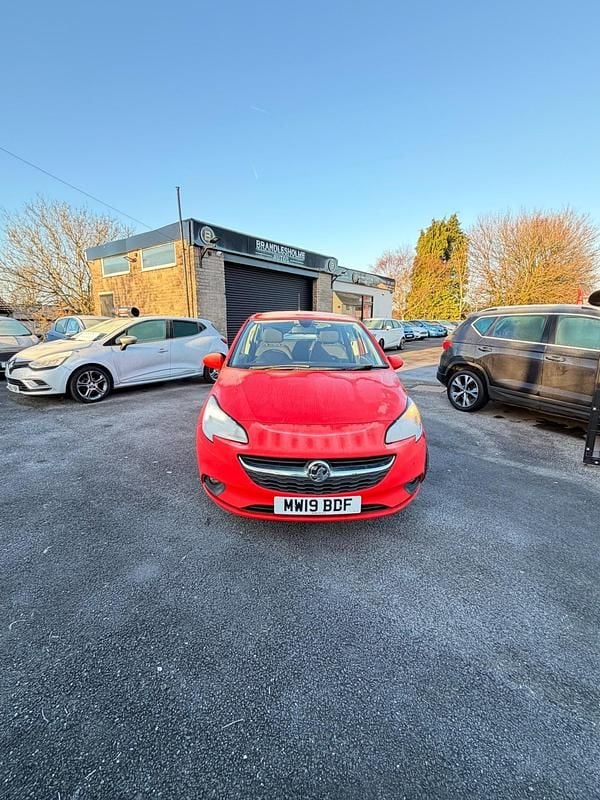 Begagnad Vauxhall Corsa 2019 Röd Halvkombi