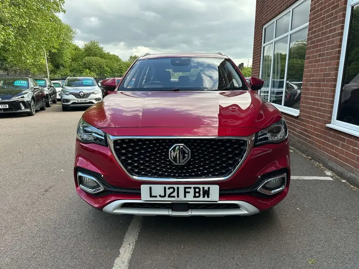 Used MG HS Exclusive 162 HP (119 kW) 2021 Red SUV
