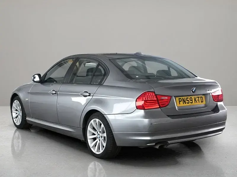 Used BMW 318 2009 Grey Sedan