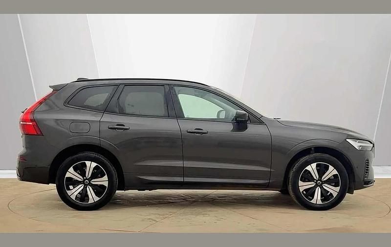 Second-hand Volvo XC60 Plus 345 CP (253 kW) 2025 Gri SUV