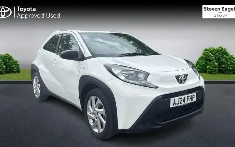 Used Toyota Aygo X PURE 72 HP (52 kW) 2024 SUV