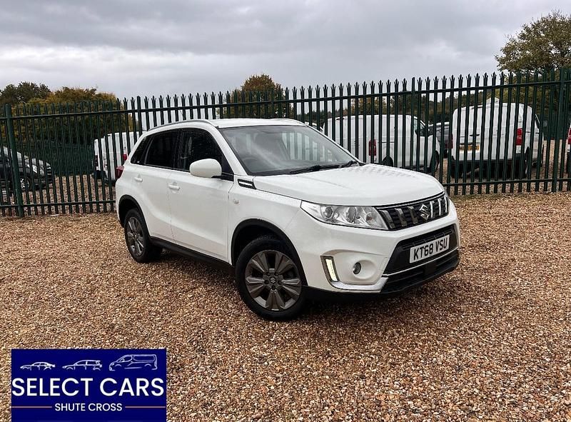 Used Suzuki Vitara SZ-T 111 HP (81 kW) 2018 White Hatchback
