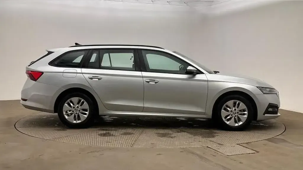 Used Skoda Octavia SE Technology 150 HP (110 kW) 2022 Silver Estate
