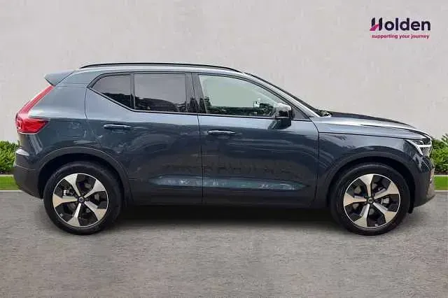 Used Volvo XC40 Plus 194 HP (142 kW) 2025 Blue SUV