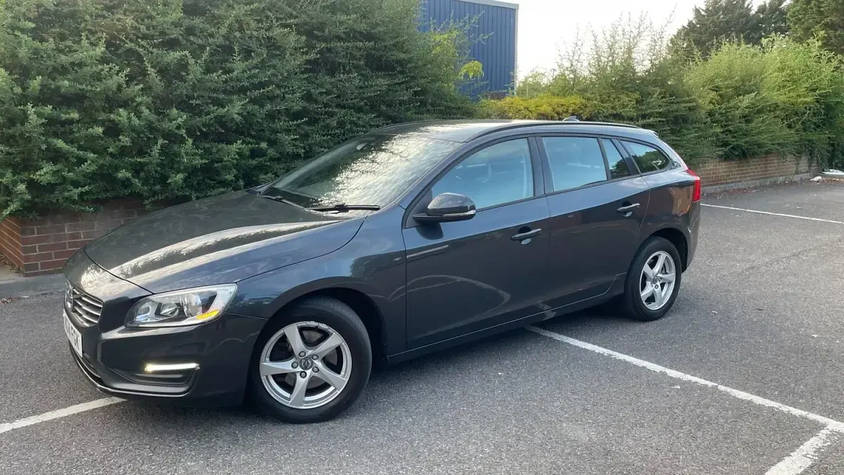 Used Volvo V60 Business Edition 2014 Grey Estate