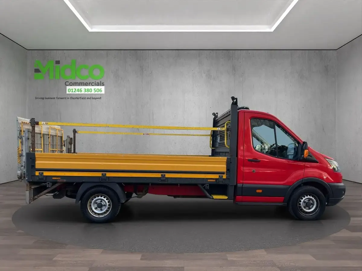 Used Ford Transit 130 HP (95 kW) 2019 Red Van