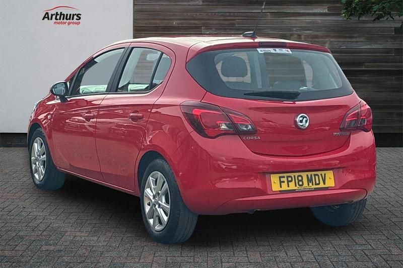 Used Vauxhall Corsa Design Edition 94 HP (69 kW) 2018 Red Hatchback
